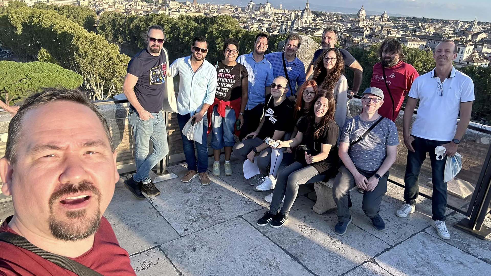Rome FileMaker Week 2022 - A bunch of FileMaker folks on the top of Castel Sant'Angelo
